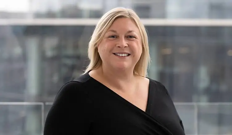 <p>Julie Eykelbosch, Chef du personnel</p>
